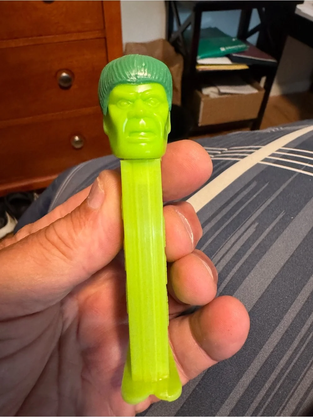 3 Vintage apex Candy Dispenser’s Hulk, Garfield, Santa Claus 👍👍👍